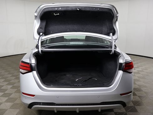Used 2022 Nissan Sentra SV image 13