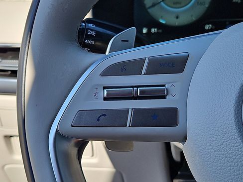 Used 2024 Hyundai Palisade Calligraphy image 18