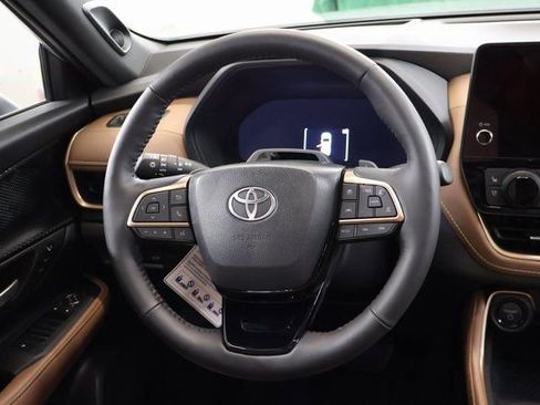 Certified 2025 Toyota Grand Highlander MAX Platinum image 16