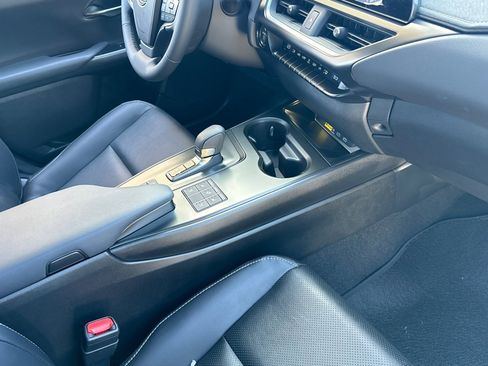 New 2026 Lexus UX 300h AWD image 24