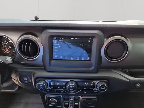 Used 2019 Jeep Wrangler Unlimited Sport S image 37
