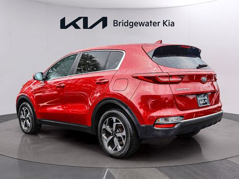Used 2022 Kia Sportage LX AWD/4WD image 4