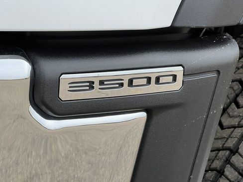 New 2026 GMC Sierra 3500 SLE w/ SLE Value Package image 41