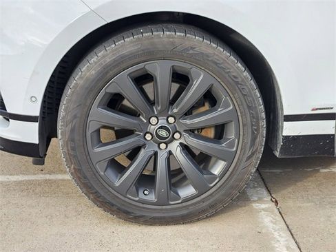 Used 2019 Land Rover Range Rover Velar R-Dynamic SE image 9
