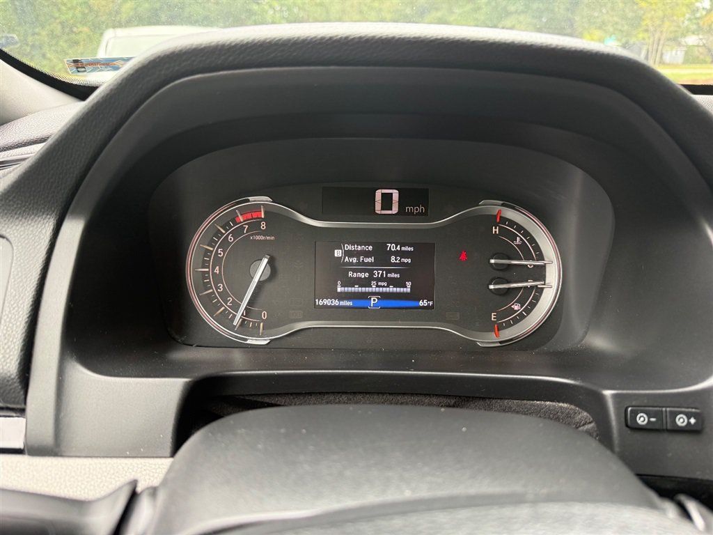 Used 2017 Honda Pilot Elite image 11