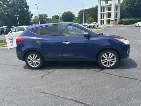 Used 2011 Hyundai Tucson Limited w/ Premium Pkg 3 FWD image 5
