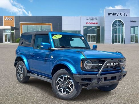 Used 2023 Ford Bronco Outer Banks AWD/4WD image 1