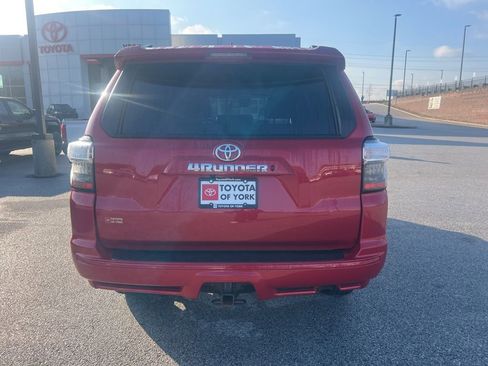 Used 2022 Toyota 4Runner TRD Sport w/ Technology Package image 4