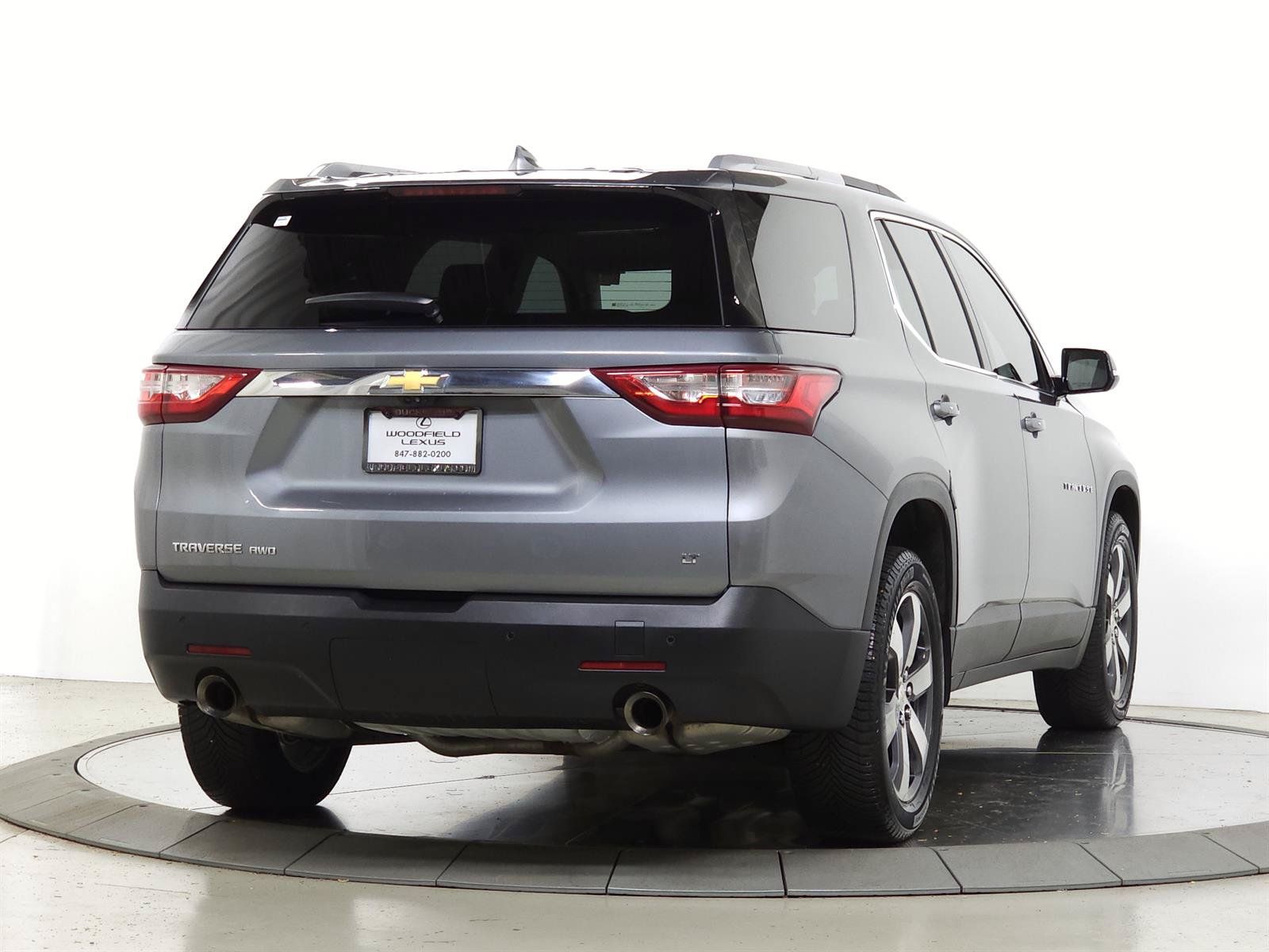 Used 2018 Chevrolet Traverse LT w/ LPO, Floor Liner Package AWD/4WD image 9