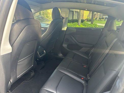 Used 2023 Tesla Model Y Long Range AWD/4WD image 4