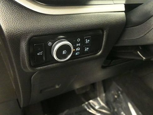 Certified 2023 Ford Explorer XLT w/ Equipment Group 202A AWD/4WD image 14