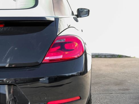 Used 2014 Volkswagen Beetle 1.8T image 31