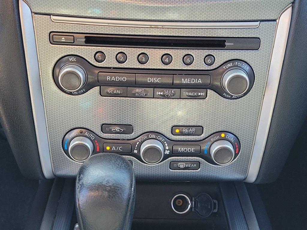 Used 2017 Nissan Pathfinder SL AWD/4WD image 33