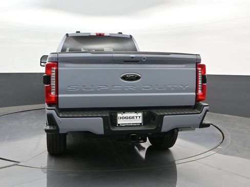 New 2026 Ford F250 Lariat w/ Black Appearance Package AWD/4WD image 8