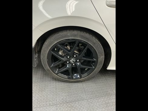 Used 2025 Honda Civic Sport image 35