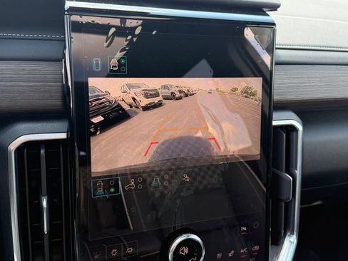 New 2026 GMC Acadia Denali w/ Super Cruise Package AWD/4WD image 43