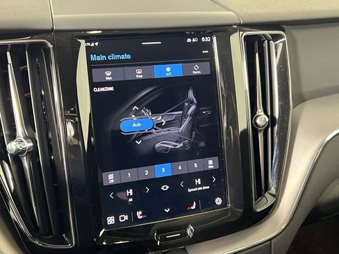 Certified 2025 Volvo XC60 B5 Core w/ Climate Package image 17