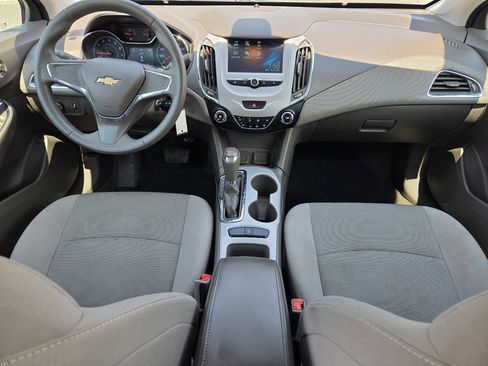 Used 2016 Chevrolet Cruze LS FWD image 2