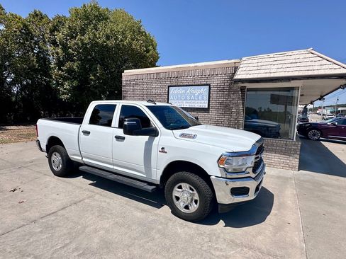 Used 2024 RAM 3500 Tradesman w/ Chrome Appearance Group AWD/4WD image 1