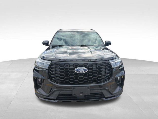 Used 2025 Ford Explorer ST-Line w/ Premium Package AWD/4WD image 4