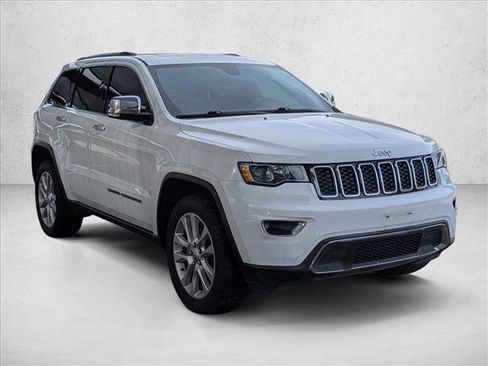 Used 2017 Jeep Grand Cherokee Limited image 3