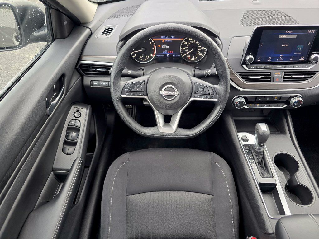 Used 2026 Nissan Altima 2.5 SV FWD image 20