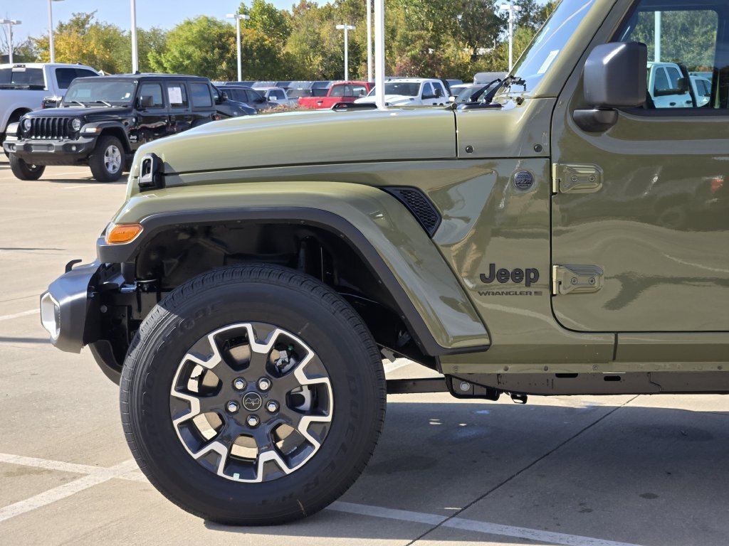 New 2026 Jeep Wrangler Unlimited Sahara AWD/4WD image 5