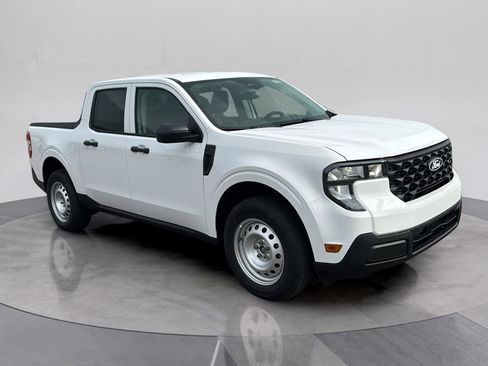 New 2025 Ford Maverick XL image 8