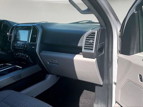 Used 2017 Ford F150 XLT w/ Equipment Group 302A Luxury AWD/4WD image 24