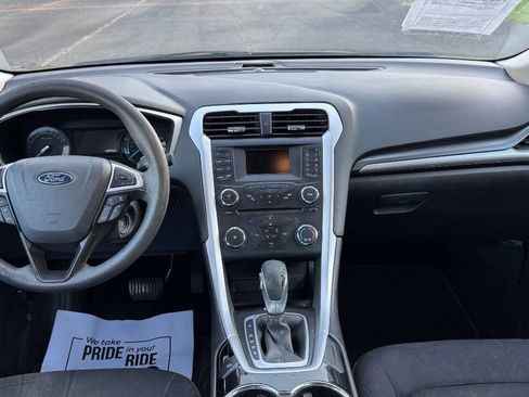 Used 2014 Ford Fusion SE image 11