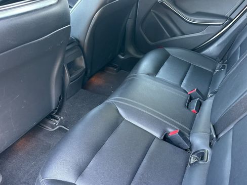 Used 2014 Mercedes-Benz CLA 250 image 5