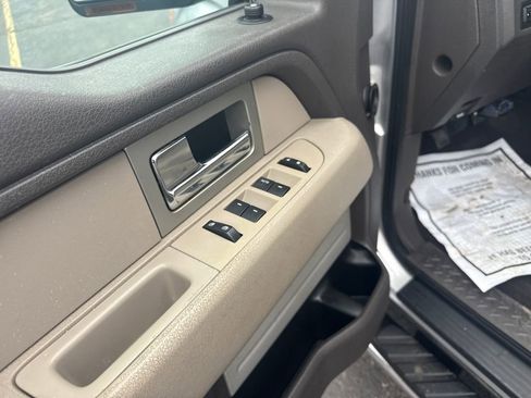 Used 2010 Ford F150 XLT image 21