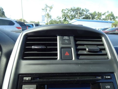 Used 2017 Nissan Versa SV image 23