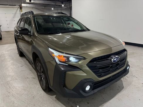 Used 2025 Subaru Outback Onyx Edition image 4