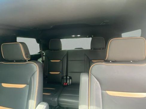 Used 2023 GMC Yukon AT4 w/ AT4 Premium Plus Package AWD/4WD image 24