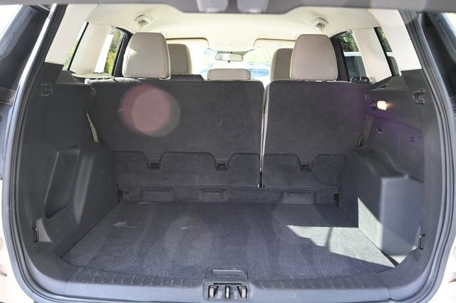 Used 2017 Ford Escape SE AWD/4WD image 6