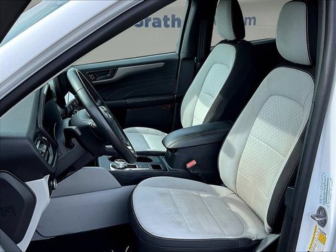 Used 2024 Ford Escape Active w/ Tech Pack #1 FWD image 25