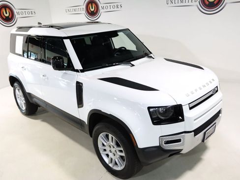 Used 2025 Land Rover Defender 110 S AWD/4WD image 10