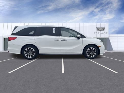 Used 2024 Honda Odyssey EX-L image 9