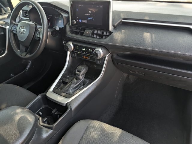 Used 2024 Toyota RAV4 XLE w/ Convenience Package FWD image 33