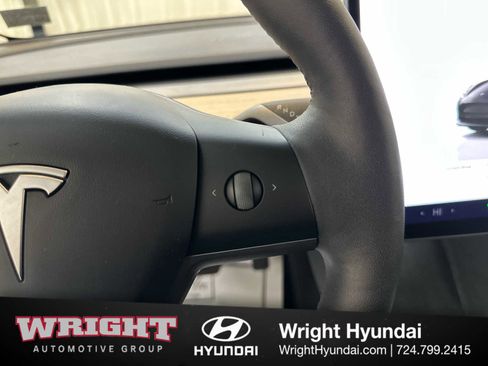 Used 2023 Tesla Model 3 Standard Range image 21