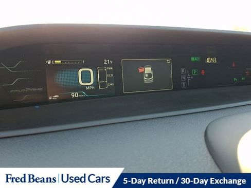 Used 2017 Toyota Prius Prime Advanced image 24