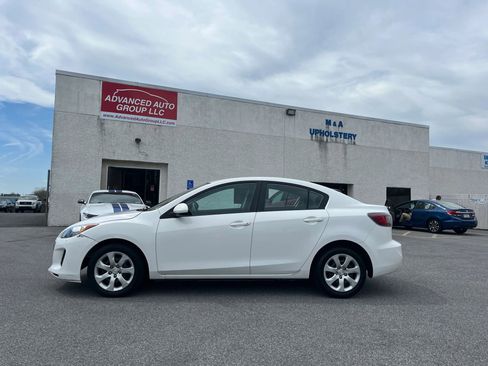 Used 2013 MAZDA MAZDA3 i SV image 30