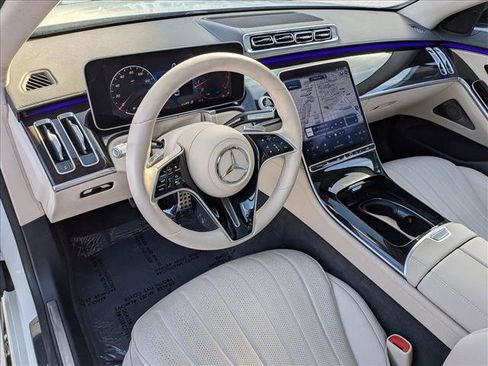 Used 2022 Mercedes-Benz S 500 S 500 image 10