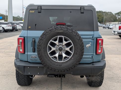 Used 2021 Ford Bronco Badlands image 7