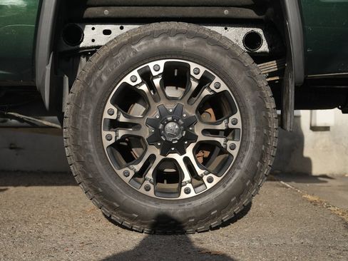 Used 2015 GMC Sierra 2500 SLE w/ SLE Preferred Package image 14