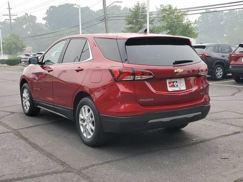 Used 2022 Chevrolet Equinox LT AWD/4WD image 3