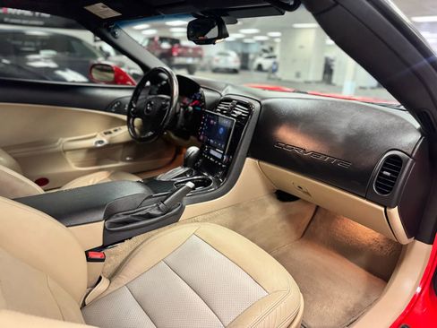 Used 2013 Chevrolet Corvette Grand Sport w/ 3LT Preferred Equipment Group image 19