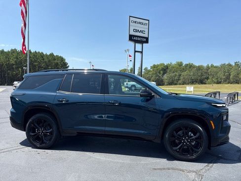 New 2027 Chevrolet Traverse RS FWD image 2