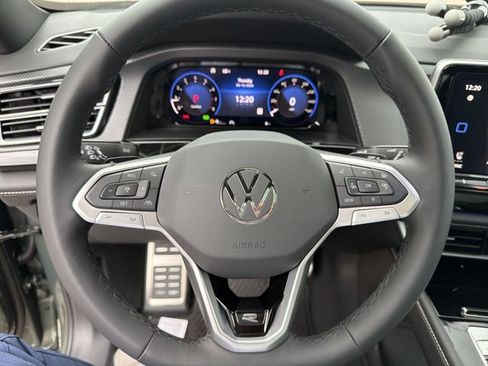 New 2026 Volkswagen Atlas Cross Sport SEL Premium R-Line AWD/4WD image 15